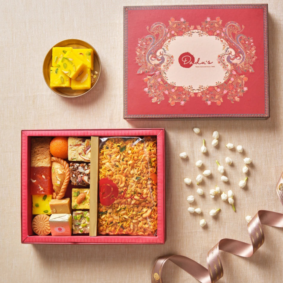 Metha & Namkeen Option 1 (320 Gms)