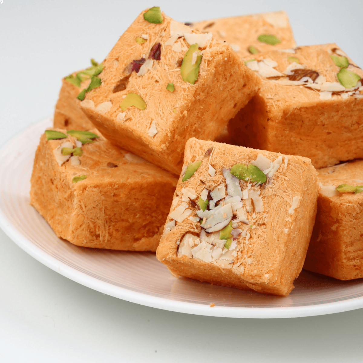 Dadus Orange Sohan Papdi Flaky Sweet