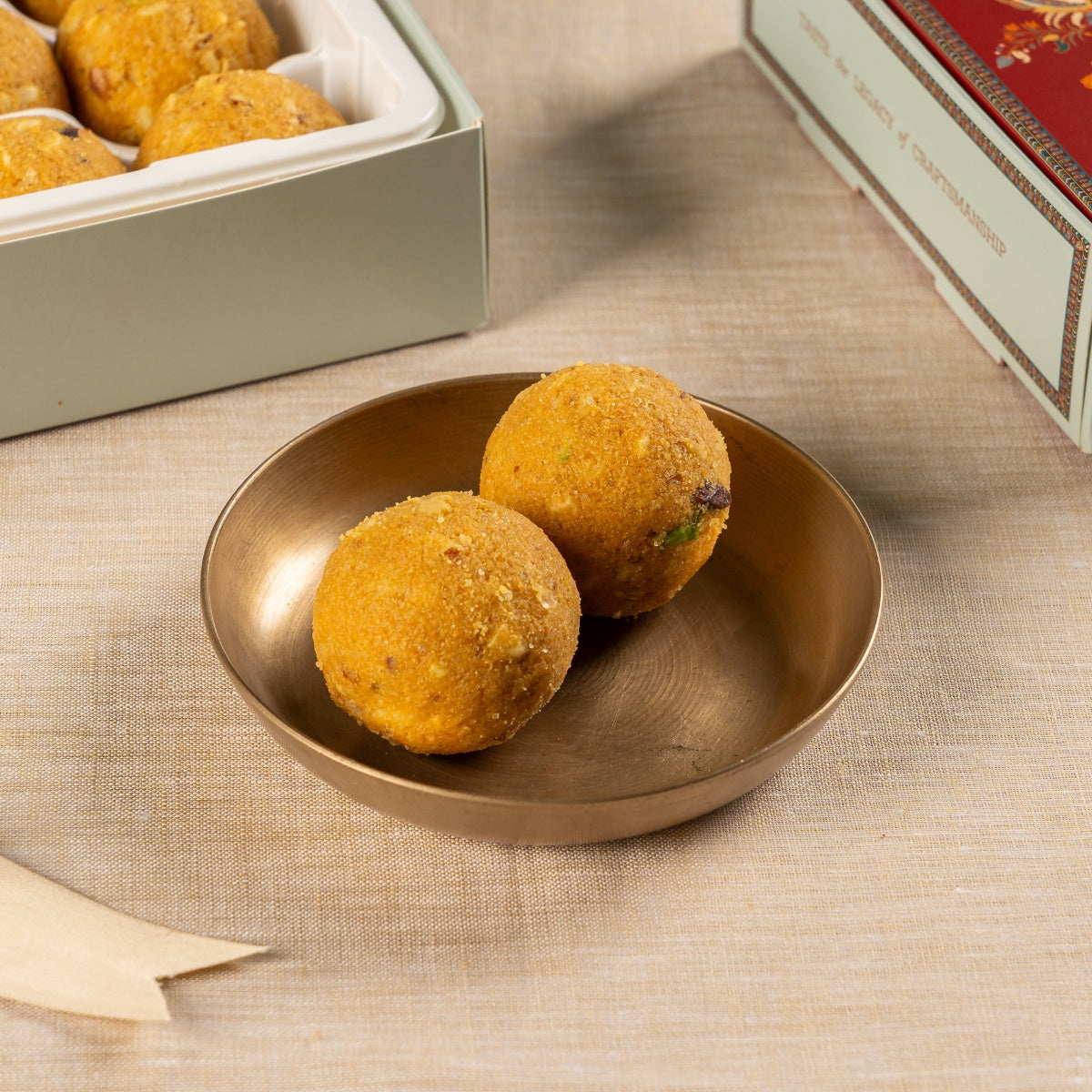 Besan Laddu