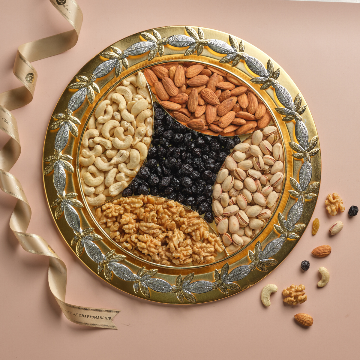 Dry Fruit Trays Option- 6 (600 Gms)