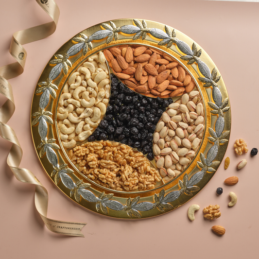 Dry Fruit Trays Option- 6 (600 Gms)