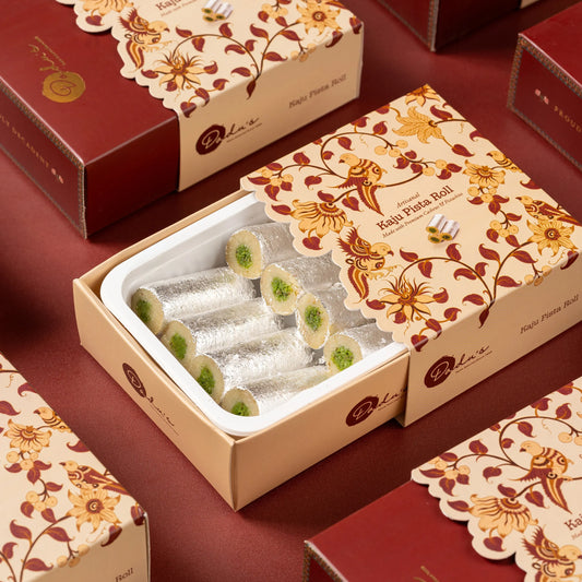 Kaju Pista Roll