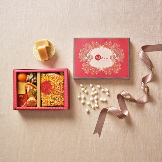 Meetha & Namkeen Option 2 (560 Gms)