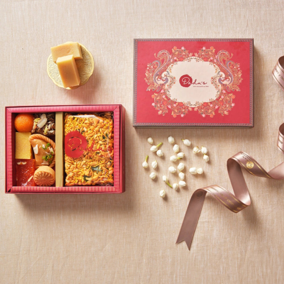 Meetha & Namkeen Option 1 (320 gms)
